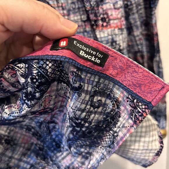 Buckle Eight X‎ Static Motion Button Down Shirt Men’s Size Large Contrast Cuff - Picture 6 of 10